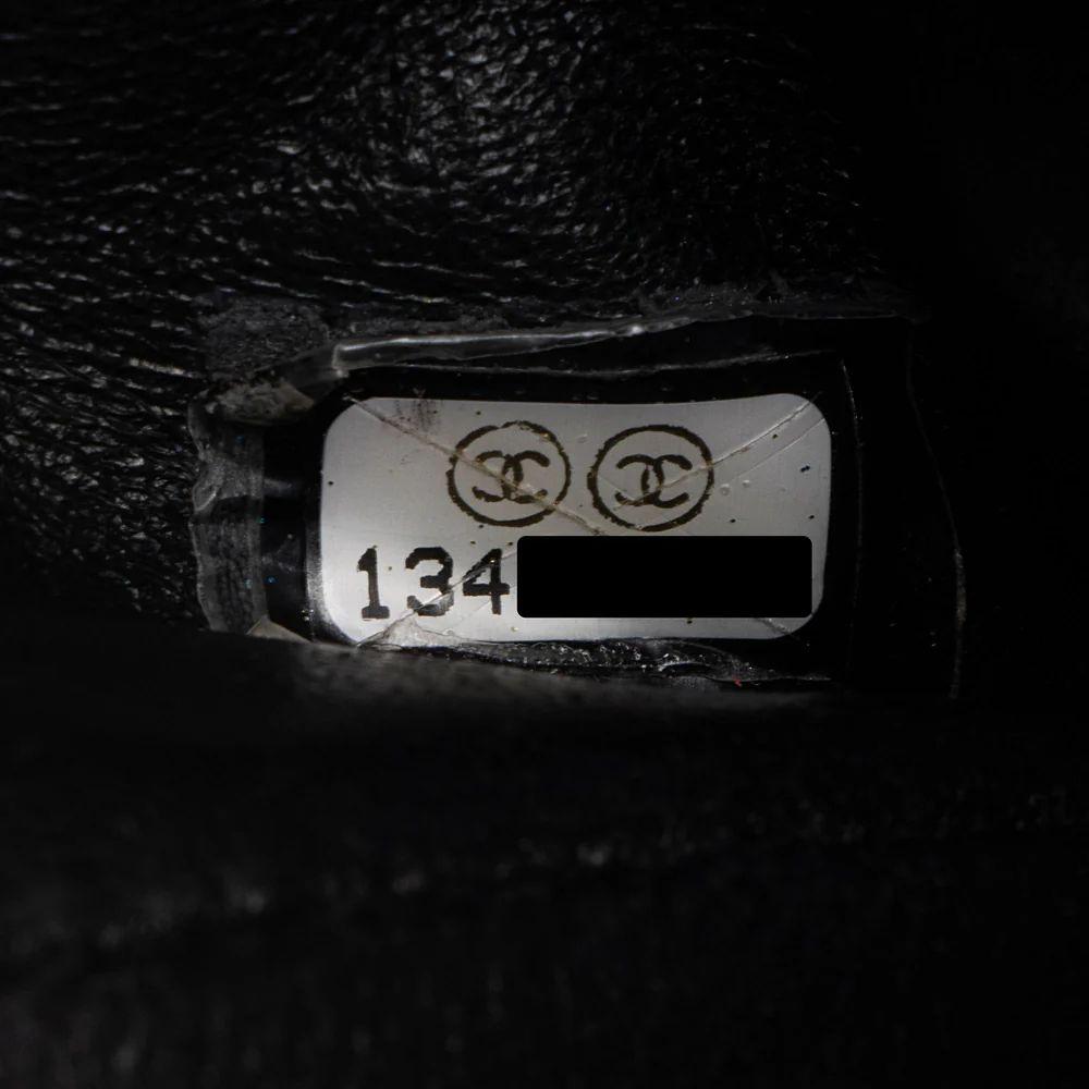 Refurbished Chanel Caviar Leather Classic Maxi Single Flap Bag - Reebelo Österreich