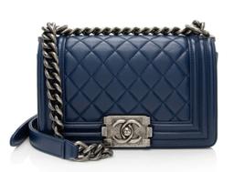 Refurbished Chanel Lambskin Small Boy Bag - Reebelo Österreich