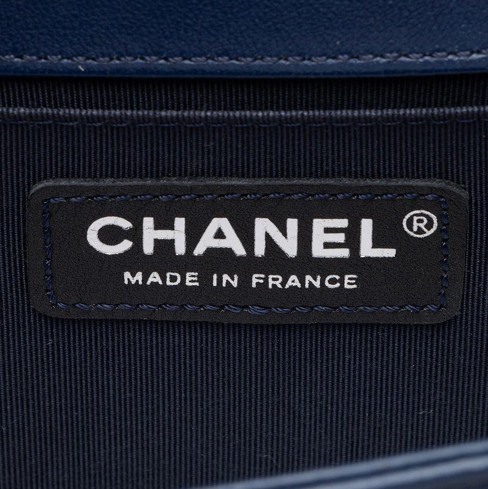 Refurbished Chanel Lambskin Small Boy Bag - Reebelo Österreich