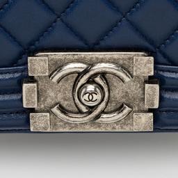 Refurbished Chanel Lambskin Small Boy Bag - Reebelo Österreich