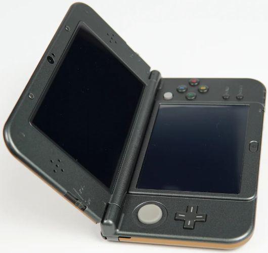 Refurbished Nintendo New 3DS XL Handheld Gaming Console - Reebelo Österreich