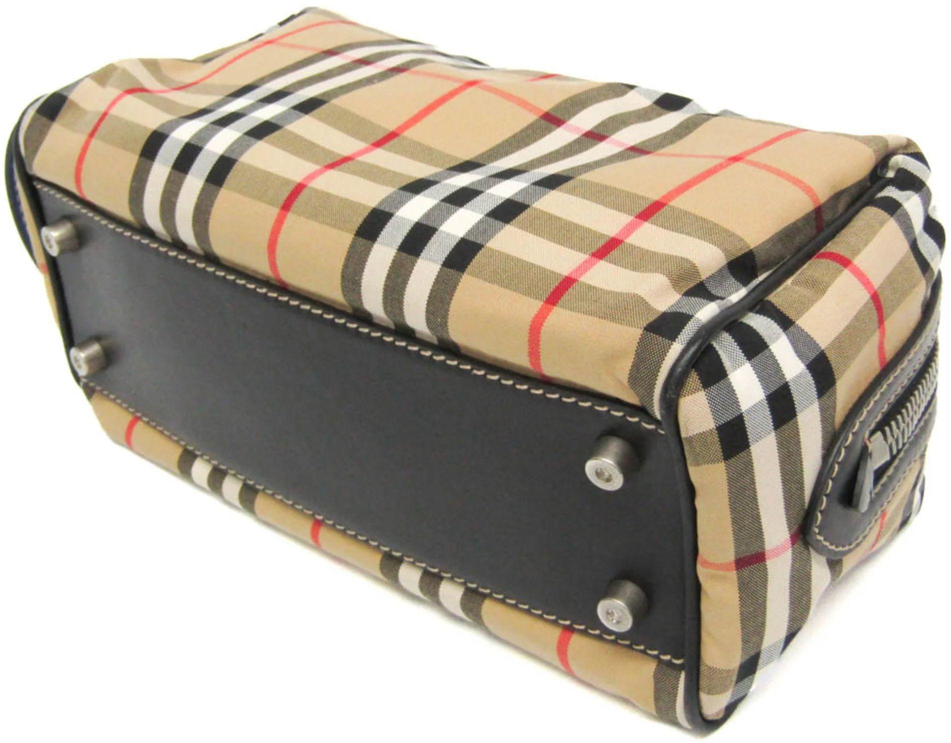 Refurbished Burberry Leather Nylon Canvas Clutch Bag Pouch - Reebelo Österreich
